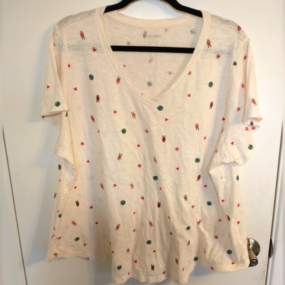 Old Navy Lightweight T-Shirt Peace, Love, Love Our Earth